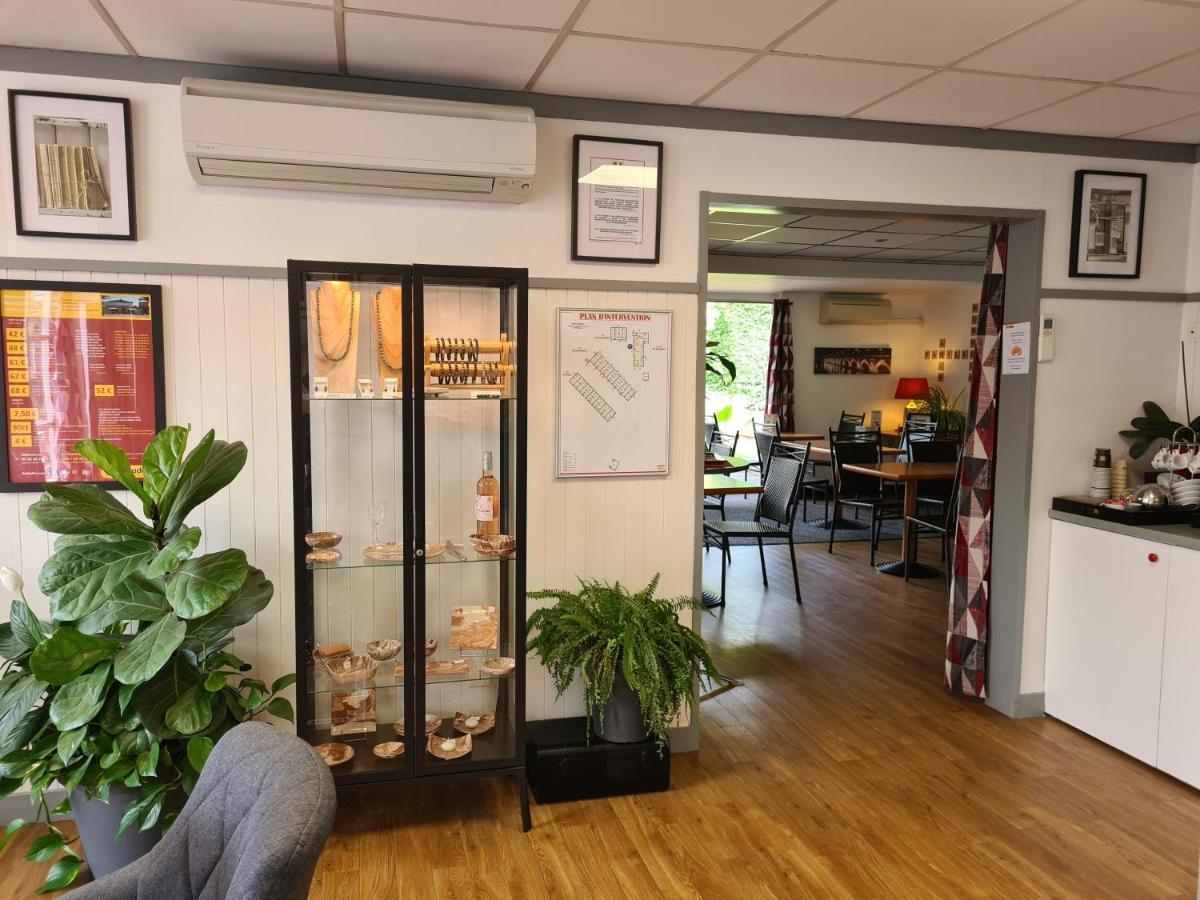 埃西讷波尔多巴拉丁斯尼希尔酒店 伊斯内斯 外观 照片